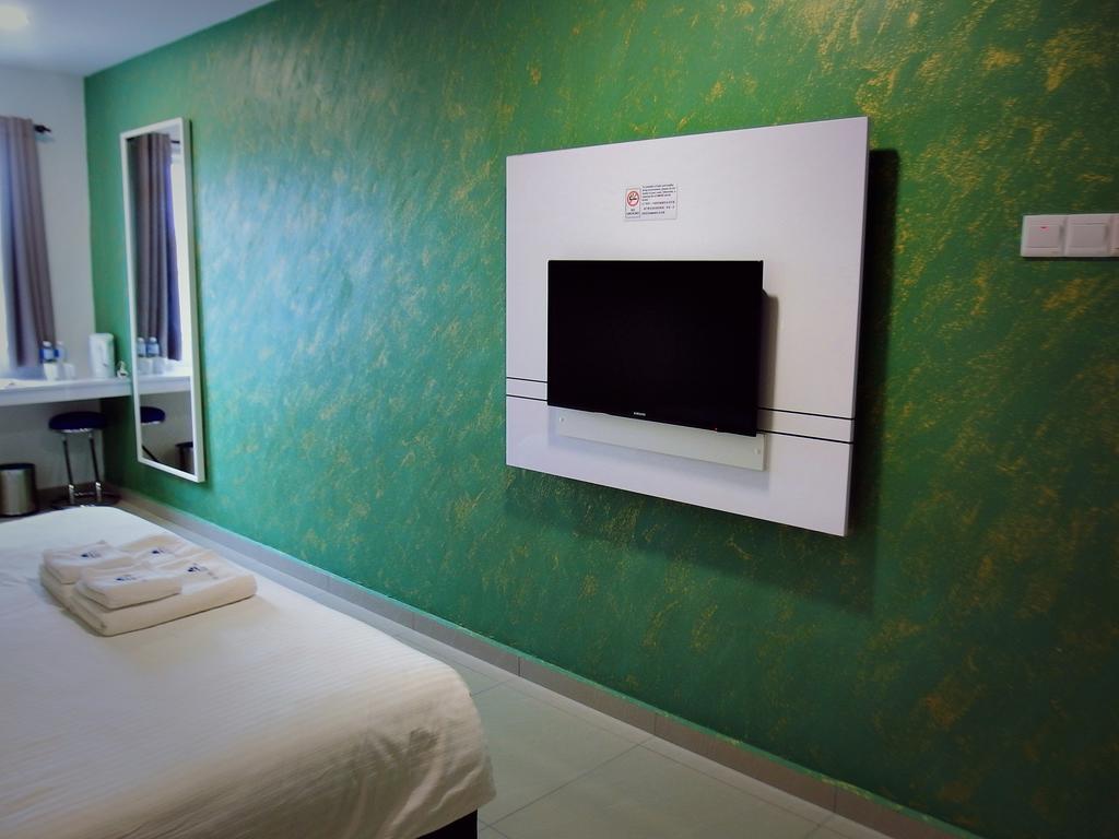 Yew Boutique Hotel Teluk Intan Habitación foto